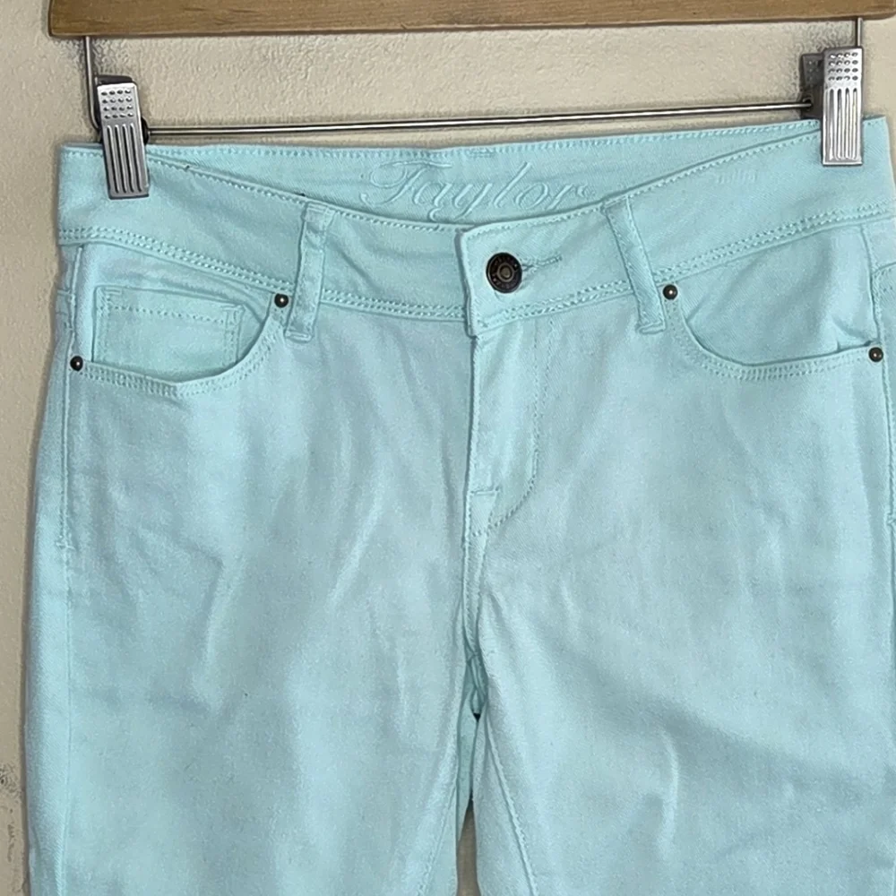 Y2K Delia's | Mint Green Capri Taylor Fit Jeans Juniors Size 3/4